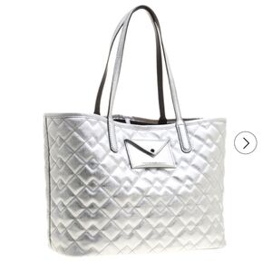 *HOST PICK*Marc jacob silver tote bag
